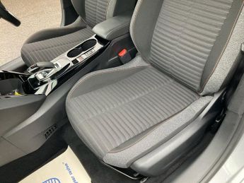 PEUGEOT E-208 50kWh Active Hatchback, Electric Automatic, 6,100 miles, Euro 6 