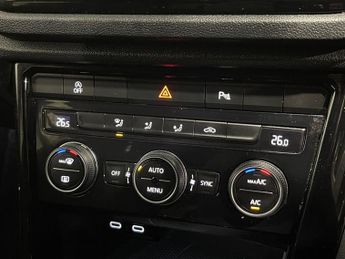 VOLKSWAGEN T-ROC 1.5 TSI EVO Black Edition SUV 5dr Petrol DSG Euro 6 (s/s) (150 p