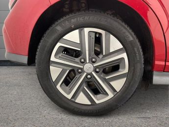 HYUNDAI KONA 64kWh Ultimate SUV 5dr Electric Auto (10.5kW Charger) (204 ps)