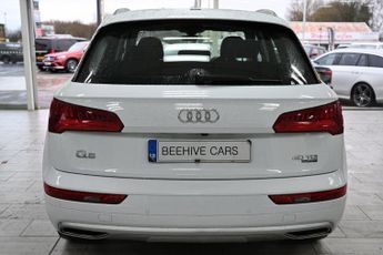AUDI Q5 2.0 TDI 40 Sport SUV 5dr Diesel S Tronic quattro Euro 6 (s/s) (1
