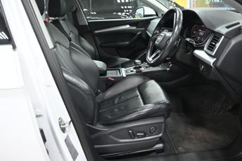 AUDI Q5 2.0 TDI 40 Sport SUV 5dr Diesel S Tronic quattro Euro 6 (s/s) (1