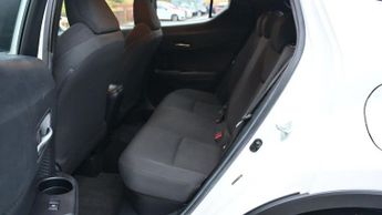 TOYOTA C-HR 1.8 VVT-h Icon SUV 5dr Petrol Hybrid CVT Euro 6 (s/s) (122 ps)