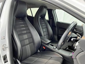 MERCEDES-BENZ GLA-CLASS 1.6 GLA180 GPF Urban Edition SUV 5dr Petrol 7G-DCT Euro 6 (s/s) 