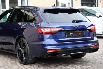 AUDI A4 AVANT 2.0 TFSI 40 BLACK EDITION