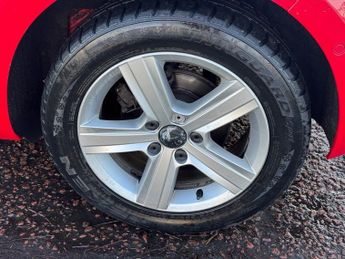 VOLKSWAGEN GOLF 1.6 TDI BlueMotion Tech Match Hatchback 5dr Diesel DSG Euro 5 (s