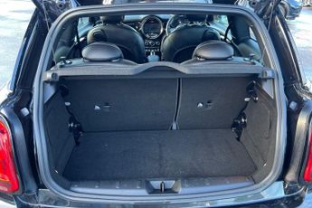 MINI Electric Hatch Cooper SE 32.6kWh Shadow Edition Hatchback 3dr Electric Auto (18