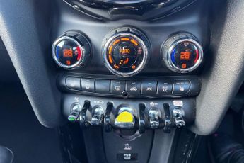 MINI Electric Hatch Cooper SE 32.6kWh Shadow Edition Hatchback 3dr Electric Auto (18