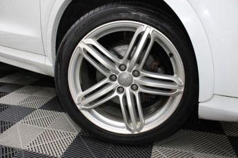 AUDI Q3 2.0 TDI S line Plus SUV 5dr Diesel S Tronic quattro Euro 6 (s/s)
