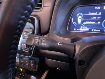 NISSAN LEAF 40kWh Acenta Hatchback 5dr Electric Auto (150 ps)