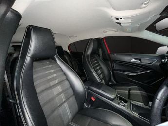 MERCEDES-BENZ GLA 1.6 GLA180 GPF Urban Edition SUV 5dr Petrol 7G-DCT Euro 6 (s/s) 