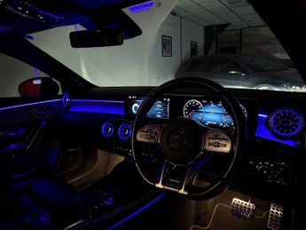 MERCEDES-BENZ A-CLASS 2.0 A35 AMG (Premium Plus) Hatchback 5dr Petrol SpdS DCT 4MATIC 