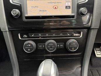 VOLKSWAGEN GOLF 2.0 TDI BlueMotion Tech GTD Hatchback 5dr Diesel DSG Euro 6 (s/s