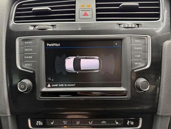 VOLKSWAGEN GOLF 2.0 TDI BlueMotion Tech GTD Hatchback 5dr Diesel DSG Euro 6 (s/s