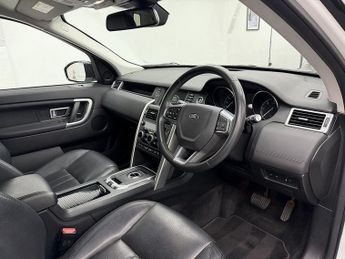 LAND ROVER DISCOVERY SPORT 2.0 TD4 HSE Black SUV 5dr Diesel Auto 4WD Euro 6 (s/s) (180 ps)