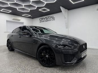 Jaguar XE 2.0 D200 MHEV R-Dynamic SE Black Saloon 4dr Diesel Auto Euro 6 (