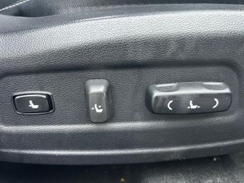 KIA CEED 1.6 GDi 4 Tech Hatchback 5dr Petrol DCT Euro 5 (133 bhp)