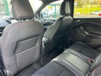 FORD KUGA 2.0 TDCi ST-Line SUV 5dr Diesel Powershift Euro 6 (120 ps)