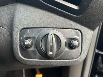 FORD KUGA 2.0 TDCi ST-Line SUV 5dr Diesel Powershift Euro 6 (120 ps)