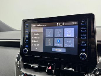 TOYOTA COROLLA 1.8 VVT-h Icon Hatchback 5dr Petrol Hybrid CVT Euro 6 (s/s) (122