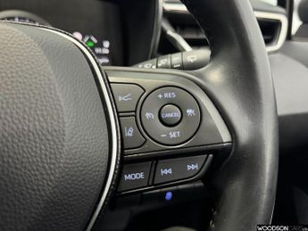 TOYOTA COROLLA 1.8 VVT-h Icon Hatchback 5dr Petrol Hybrid CVT Euro 6 (s/s) (122