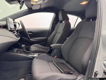 TOYOTA COROLLA 1.8 VVT-h Icon Hatchback 5dr Petrol Hybrid CVT Euro 6 (s/s) (122