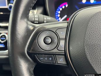 TOYOTA COROLLA 1.8 VVT-h GPF Icon Touring Sports 5dr Petrol Hybrid CVT Euro 6 (