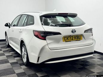 TOYOTA COROLLA 1.8 VVT-h GPF Icon Touring Sports 5dr Petrol Hybrid CVT Euro 6 (