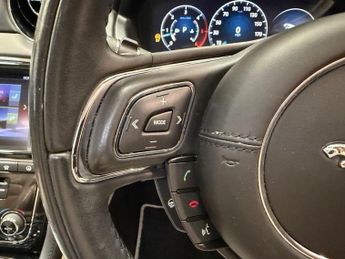 JAGUAR XJ 3.0 V6 R-Sport Saloon 4dr Diesel Auto Euro 6 (s/s) (340 ps)
