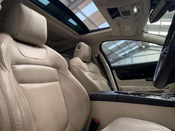 JAGUAR XJ 3.0 V6 R-Sport Saloon 4dr Diesel Auto Euro 6 (s/s) (340 ps)