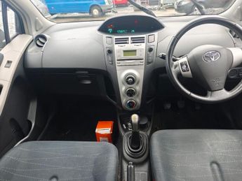 TOYOTA YARIS 1.4 D-4D TR Hatchback 5dr Diesel Manual (119 g/km, 88 bhp)