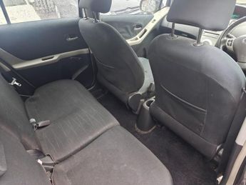 TOYOTA YARIS 1.4 D-4D TR Hatchback 5dr Diesel Manual (119 g/km, 88 bhp)