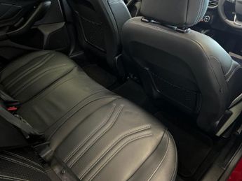 FORD FOCUS 1.0T EcoBoost Vignale Hatchback 5dr Petrol Auto Euro 6 (s/s) (12