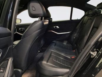 BMW 3 SERIES 2.0 320d M Sport Saloon 4dr Diesel Auto xDrive Euro 6 (s/s) (190