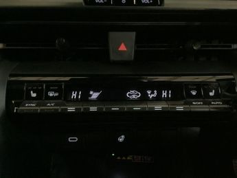 TOYOTA C-HR 2.0 VVT 13.6kWh Design SUV 5dr Petrol Plug-in Hybrid CVT Euro 6 