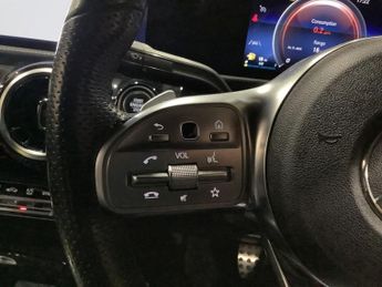 MERCEDES-BENZ CLA 1.3 CLA200 AMG Line Coupe 4dr Petrol 7G-DCT Euro 6 (s/s) (163 ps