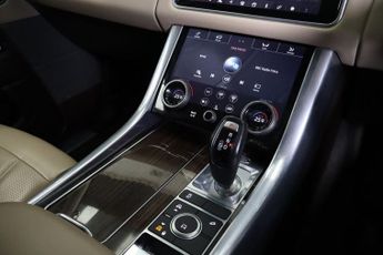 LAND ROVER RANGE ROVER SPORT 3.0 D300 MHEV HSE SUV 5dr Diesel Auto 4WD Euro 6 (s/s) (300 ps)