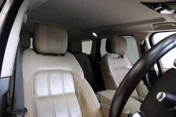 LAND ROVER RANGE ROVER SPORT 3.0 D300 MHEV HSE SUV 5dr Diesel Auto 4WD Euro 6 (s/s) (300 ps)