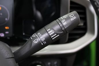 VAUXHALL MOKKA ELECTRIC 50kWh Elite Nav Premium SUV 5dr Electric Auto (136 ps)