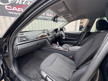 BMW 3 SERIES 2.0 320d SE Touring 5dr Diesel Auto xDrive Euro 5 (s/s) (184 ps)