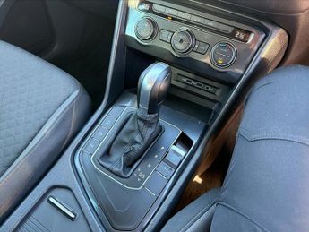 VOLKSWAGEN TIGUAN 1.4 TSI SE Navigation SUV 5dr Petrol DSG Euro 6 (s/s) (150 ps) 6