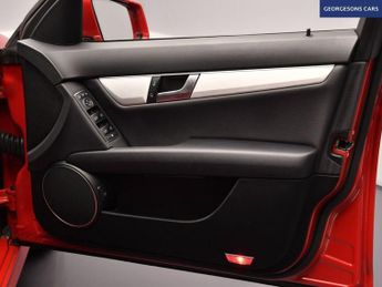 MERCEDES-BENZ C-CLASS 1.8 C180 BlueEfficiency Sport Saloon 4dr Petrol G-Tronic+ Euro 5