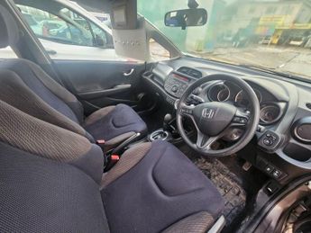 HONDA JAZZ 1.4 i-VTEC ES Hatchback 5dr Petrol CVT Euro 5 (99 ps)