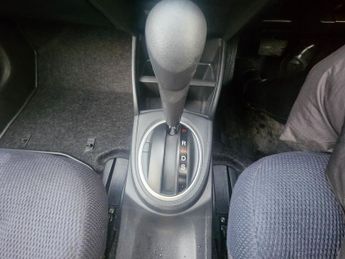 HONDA JAZZ 1.4 i-VTEC ES Hatchback 5dr Petrol CVT Euro 5 (99 ps)