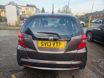 HONDA JAZZ 1.4 i-VTEC ES Hatchback 5dr Petrol CVT Euro 5 (99 ps)