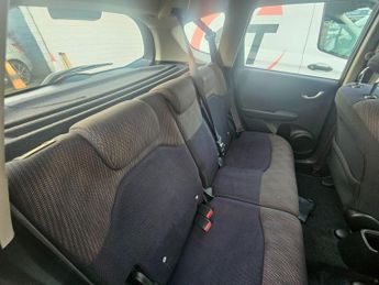 HONDA JAZZ 1.4 i-VTEC ES Hatchback 5dr Petrol CVT Euro 5 (99 ps)