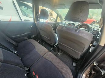 HONDA JAZZ 1.4 i-VTEC ES Hatchback 5dr Petrol CVT Euro 5 (99 ps)