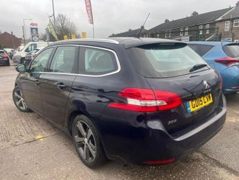 PEUGEOT 308 SW 1.2 PureTech Allure Estate 5dr Petrol Auto Euro 6 (s/s) (130 ps)
