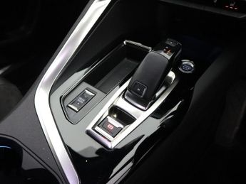 PEUGEOT 3008 1.2 PureTech GT SUV 5dr Petrol EAT Euro 6 (s/s) (130 ps)