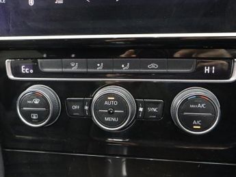 VOLKSWAGEN GOLF 1.4 TSI 8.7kWh GTE Hatchback 5dr Petrol Plug-in Hybrid DSG Euro 