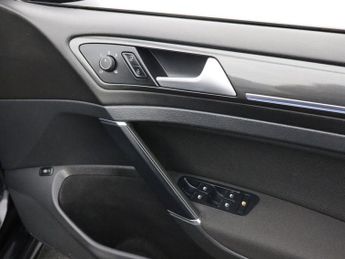 VOLKSWAGEN GOLF 1.4 TSI 8.7kWh GTE Hatchback 5dr Petrol Plug-in Hybrid DSG Euro 